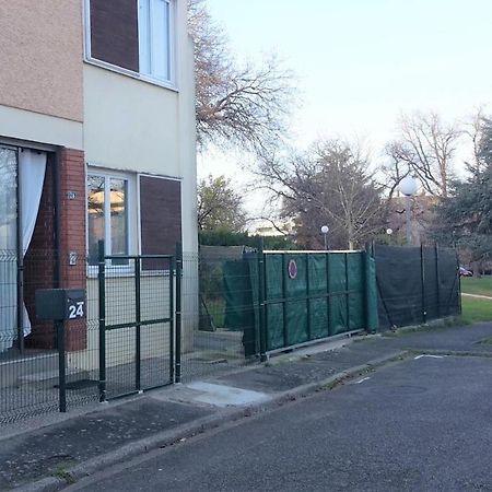 Chambre 1 Personne Et Studio 1 Personne Avec Entree Libre Et Salle De Bain Privee Hotel Colomiers Luaran gambar