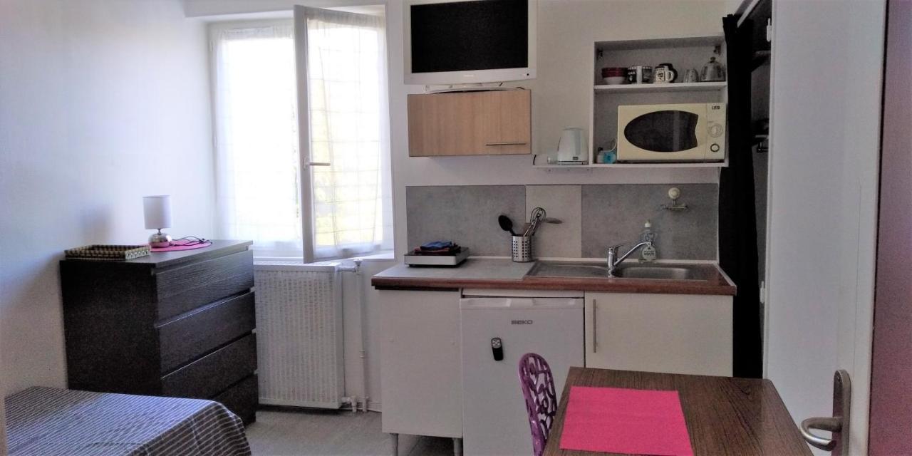 Chambre 1 Personne Et Studio 1 Personne Avec Entree Libre Et Salle De Bain Privee Hotel Colomiers Luaran gambar