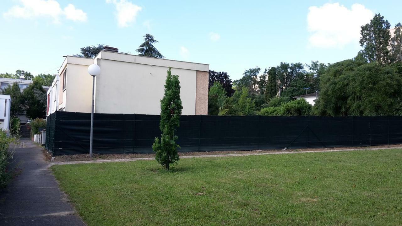 Chambre 1 Personne Et Studio 1 Personne Avec Entree Libre Et Salle De Bain Privee Hotel Colomiers Luaran gambar